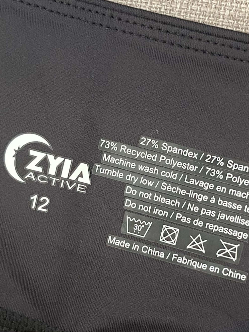 Zyia Pocket Capri Leggings - Picture 7 of 7